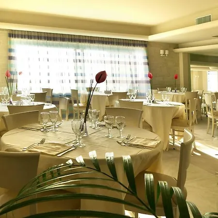 Scoglio Della Galea Village & 酒店 4*