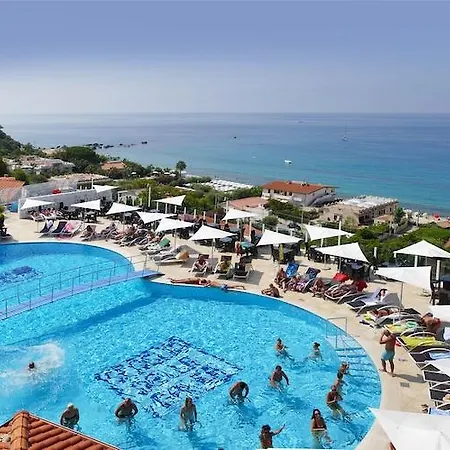 Scoglio Della Galea Village & Hotel Capo Vaticano