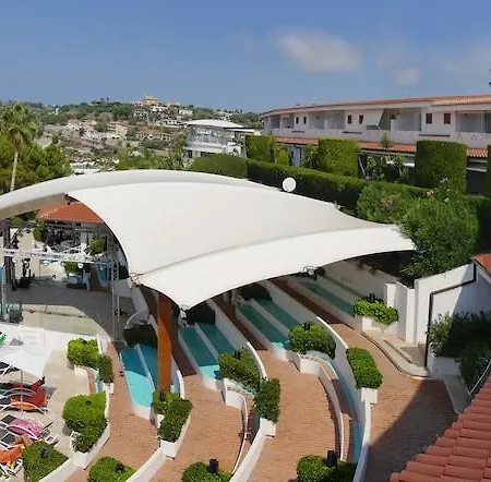 Scoglio Della Galea Village & Hotel 4*
